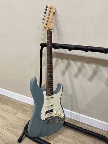 Fender Professional Stratocaster HSS