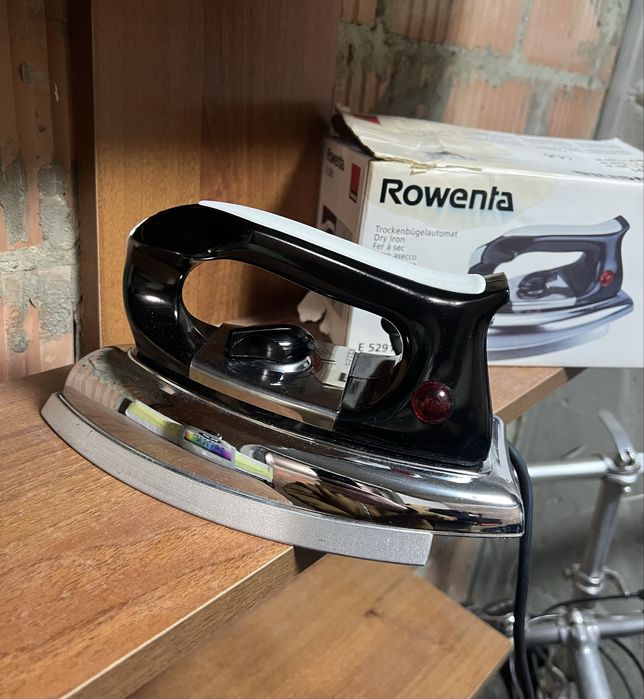 Вінтажна суха праска Rowenta e 5291