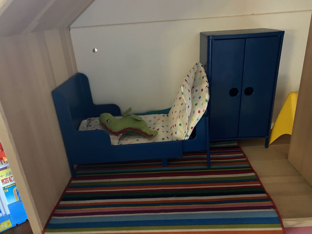 Brinquedo ikea - casa de bonecas