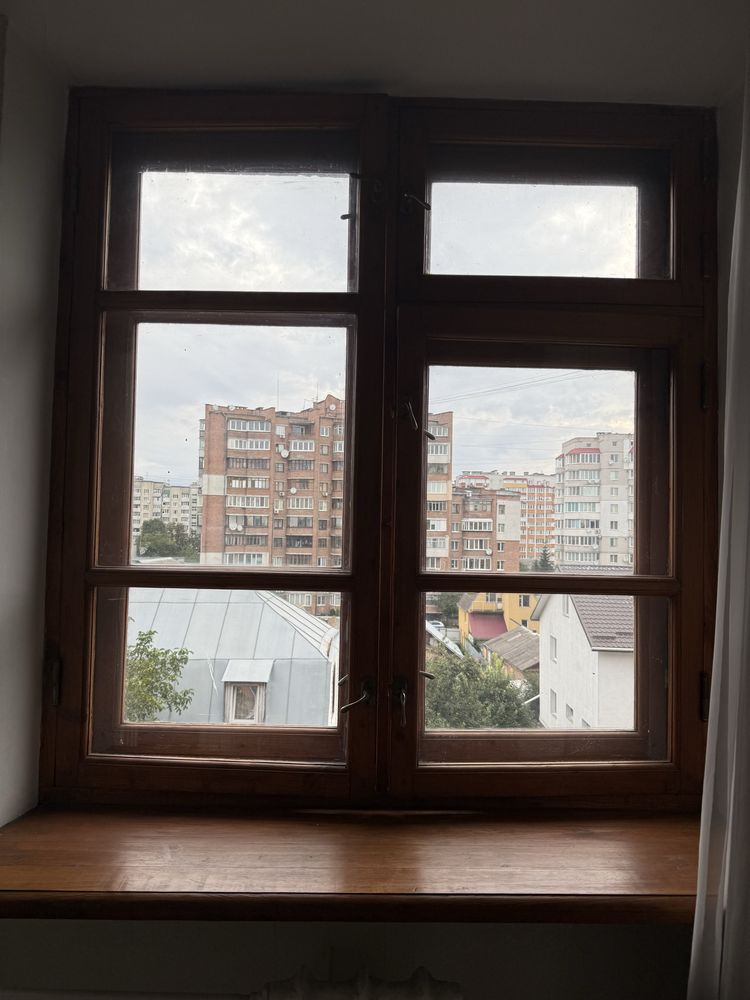 Продам вікна деревʼяніі б/в
