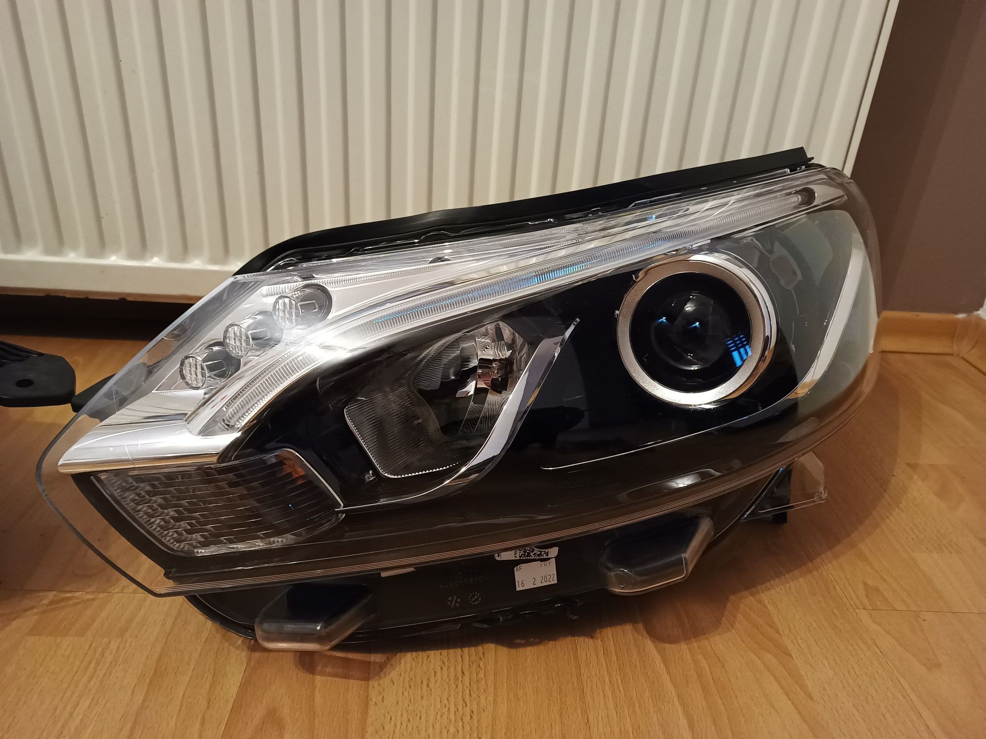 Toyota Proace lampa reflektor lampy Xenon LED NOWE