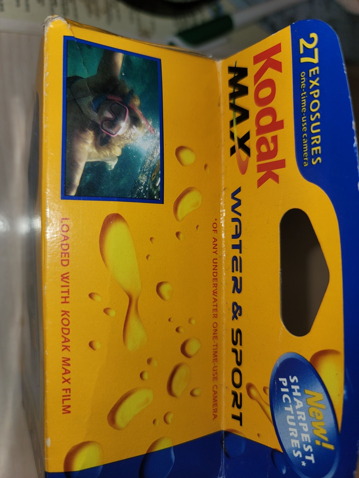 Kodak  Max новий плівковий. Знімає під водою.