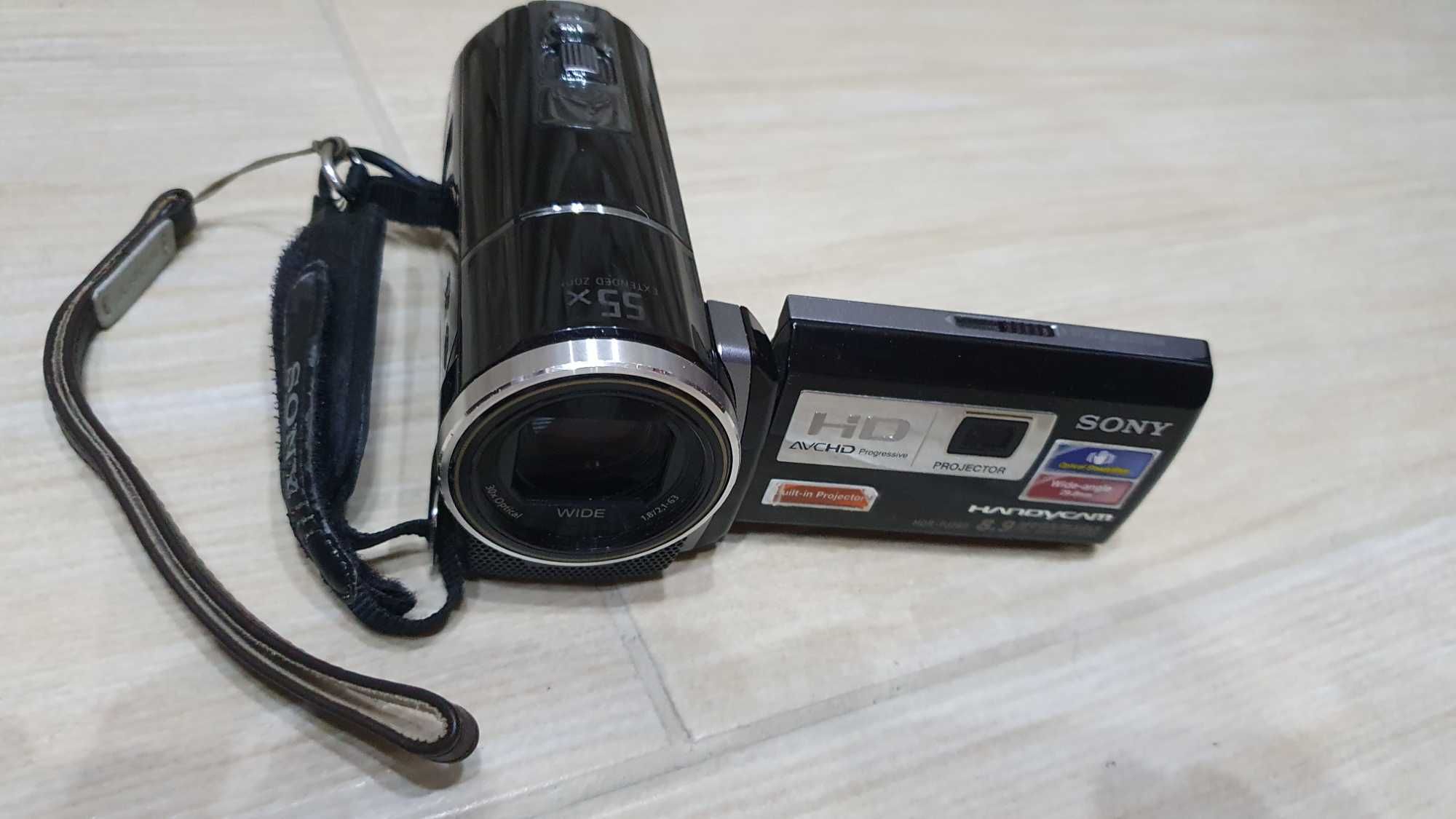 Kamera SONY HDR-PJ260VE z dyskiem wewnętrznym i wbudowanym projektorem