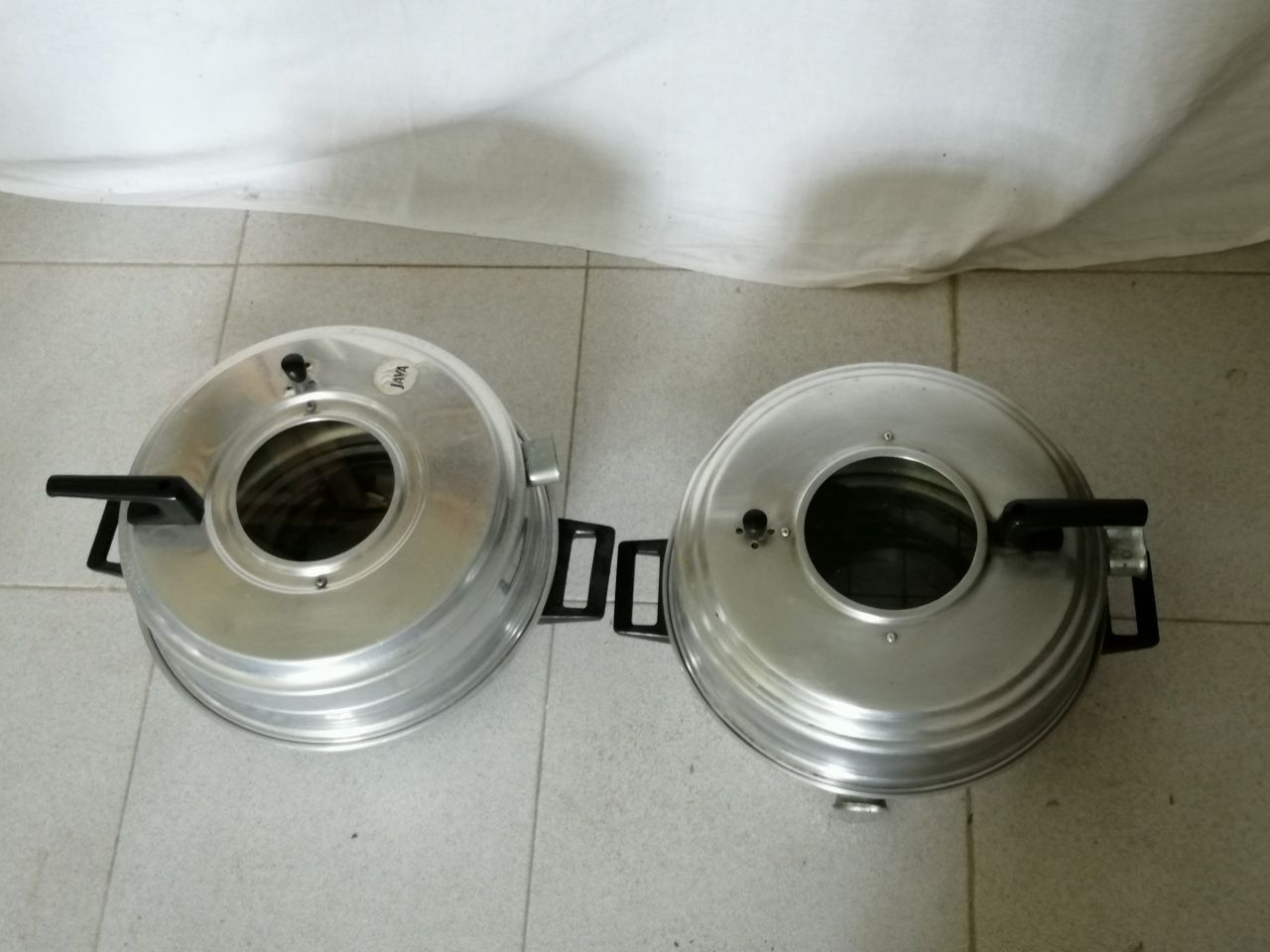 2 fornos elétricos/cloches.