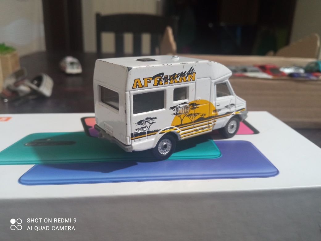 Iveco Daily Camper siku nie hot wheels