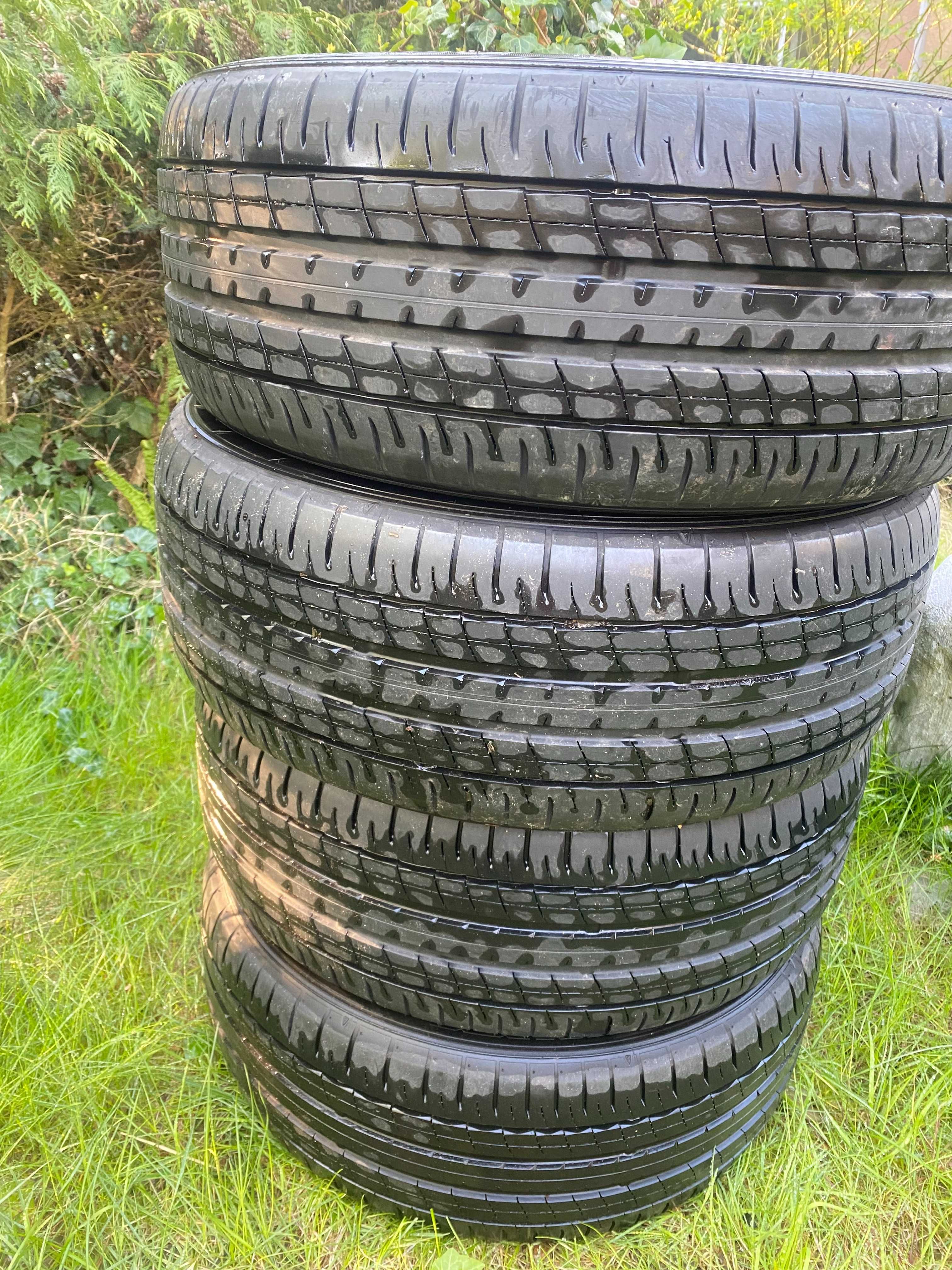 opony letnie DUNLOP SP SPORT MAXX 050
225/50 R18 jak nowe, bieżnik 6mm