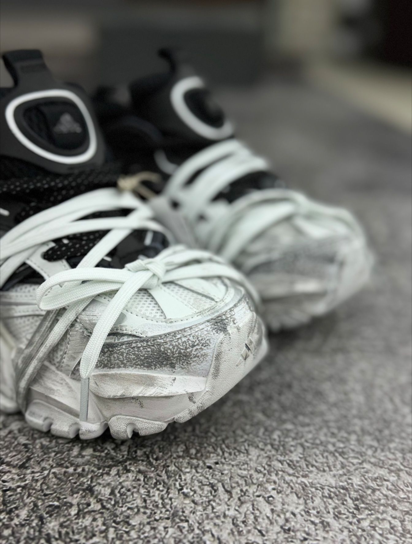 Кроссовки Adidas XLG Deluxe
Adidas XLG Deluxe

кроссовки Adidas XLG —