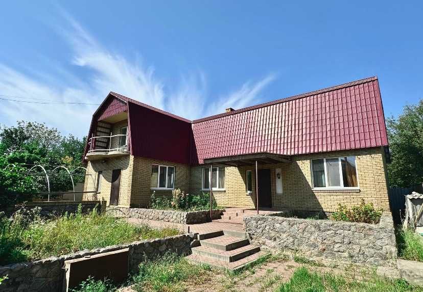 Продам хороший дом на Немышле ,180 м2 с ремонтом (код 5215)