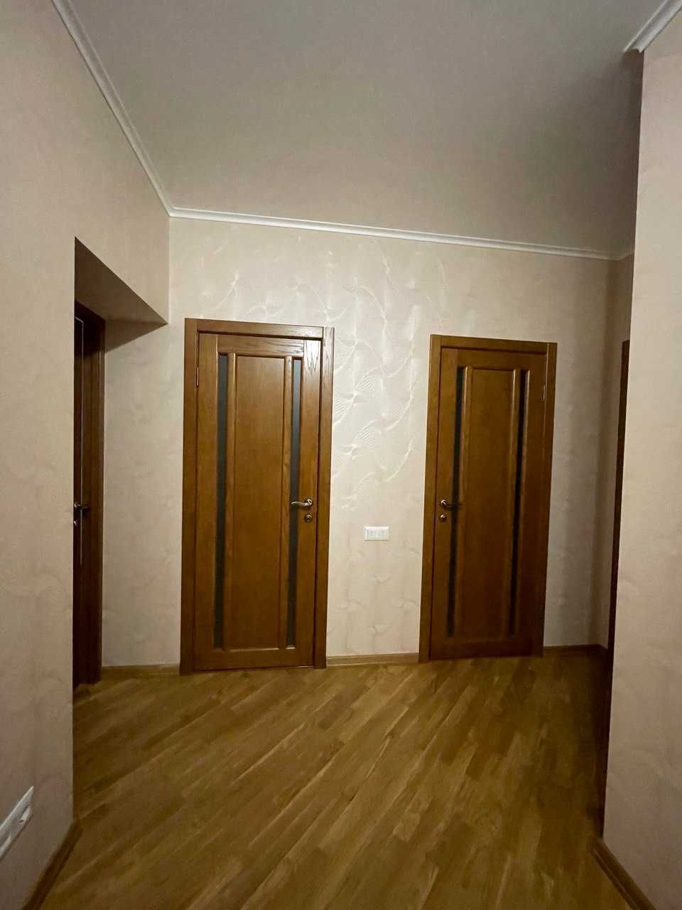 ЄОСЕЛЯ. Продаж 2 кімн. квартири з новим ремонтом по вул. Пулюя.