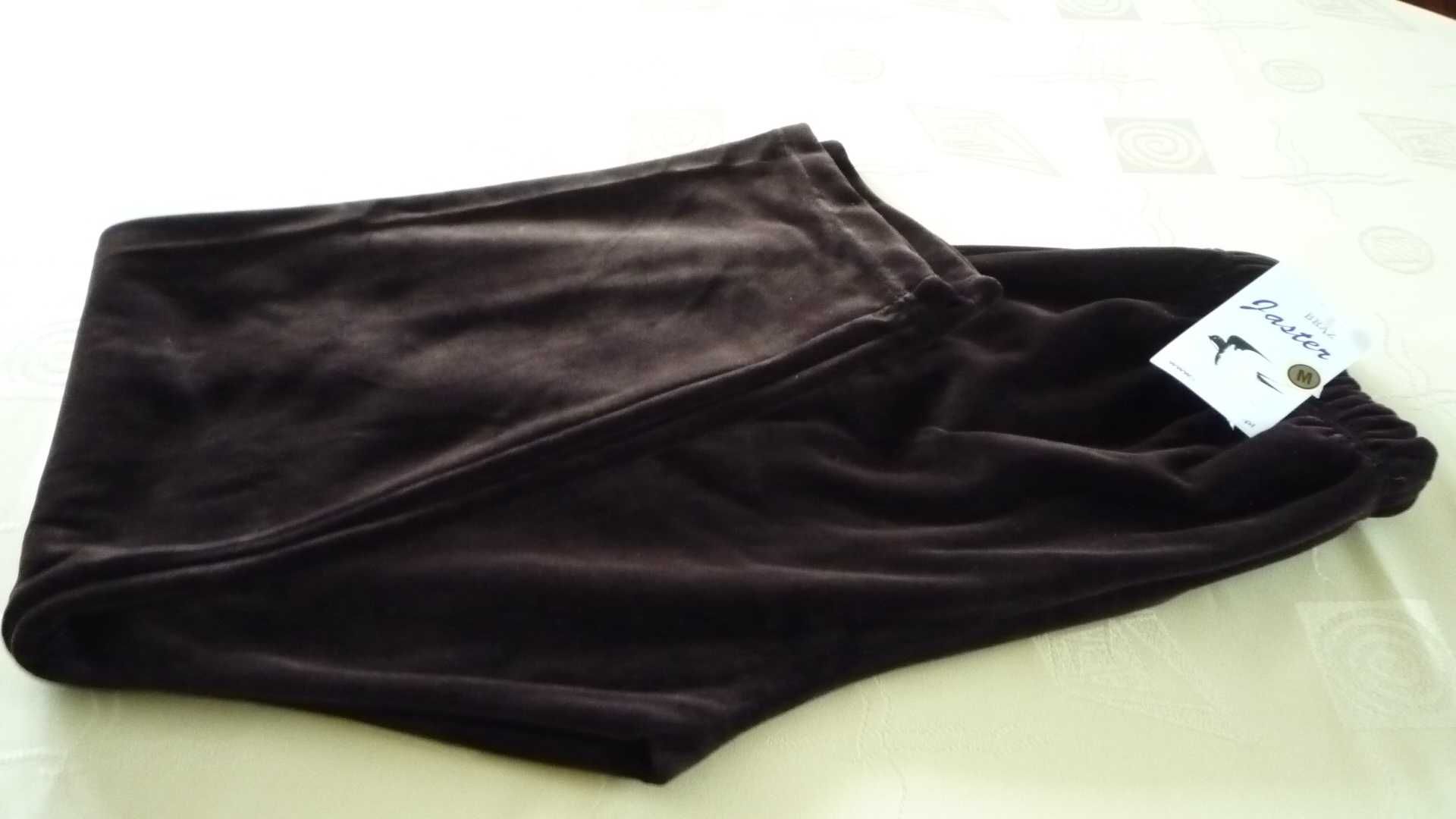 Spodnie damskie welurowe Rom. XL