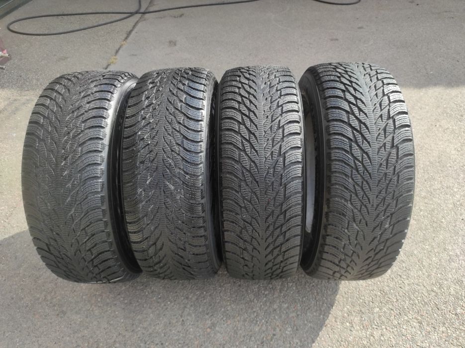 Продам комплект шин