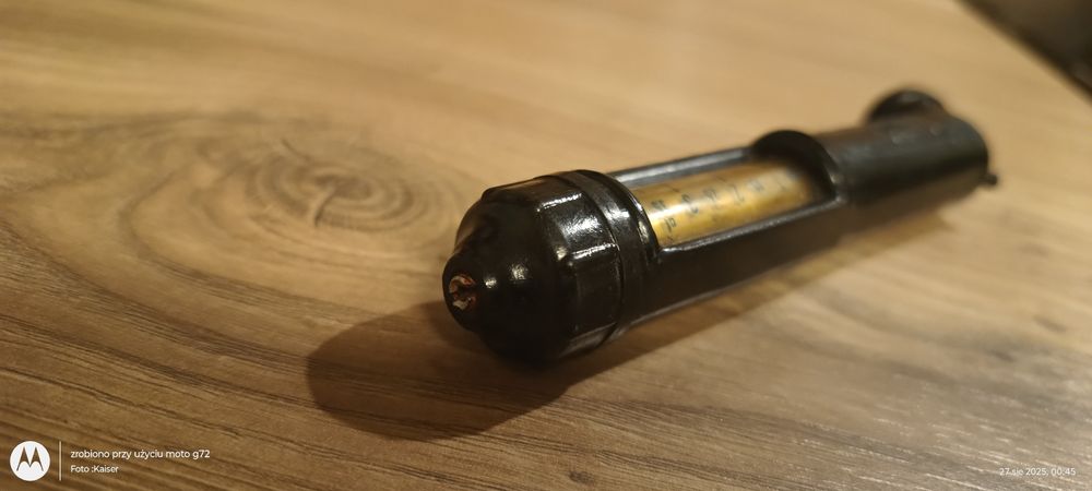 Ciśnieniomierz do kół KFM