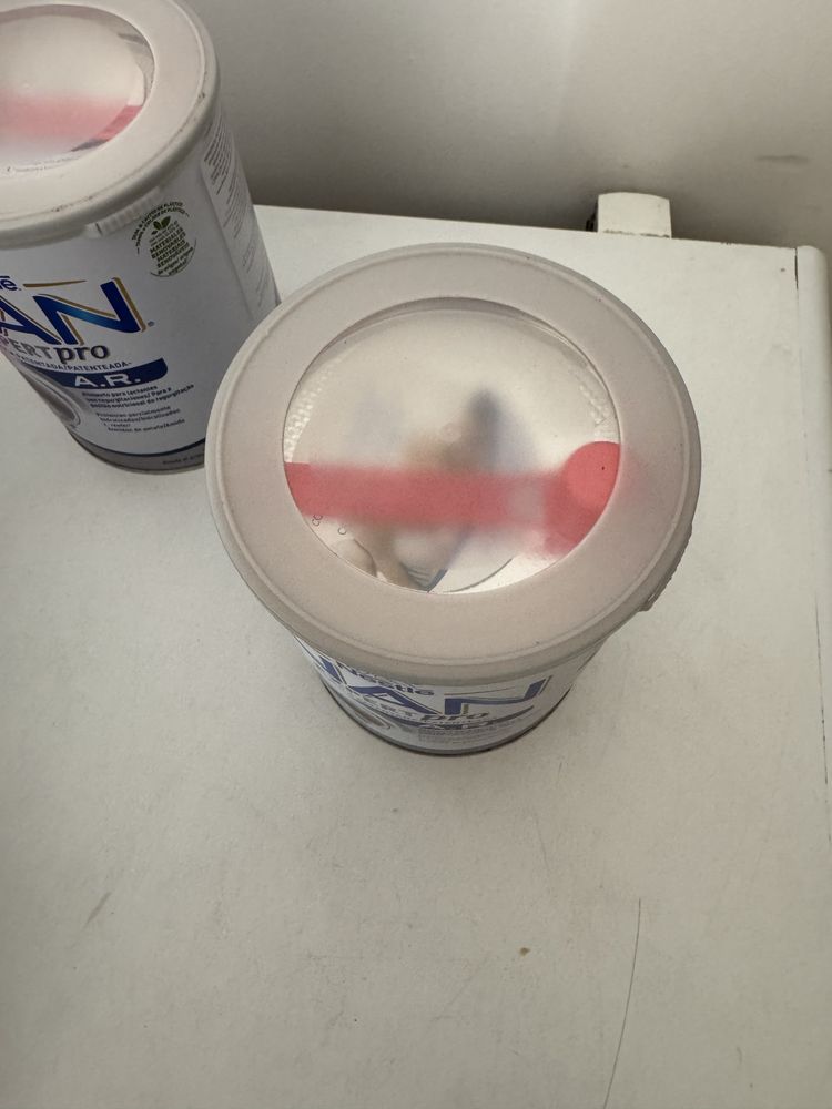 2 latas de leite Nan