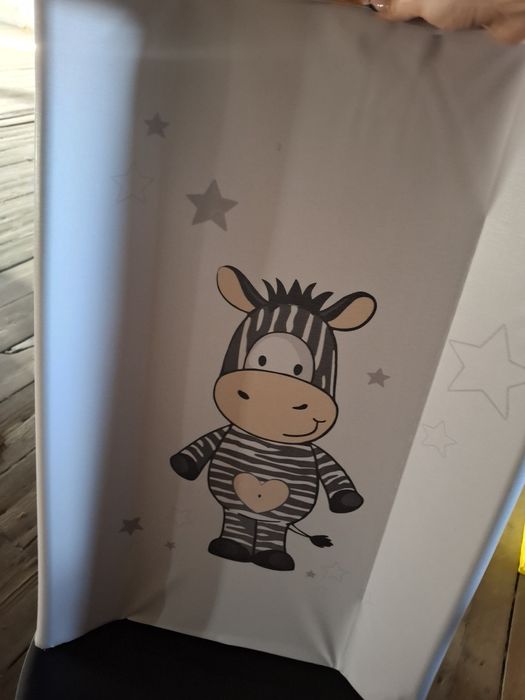 Nowy przewijak dla niemowląt