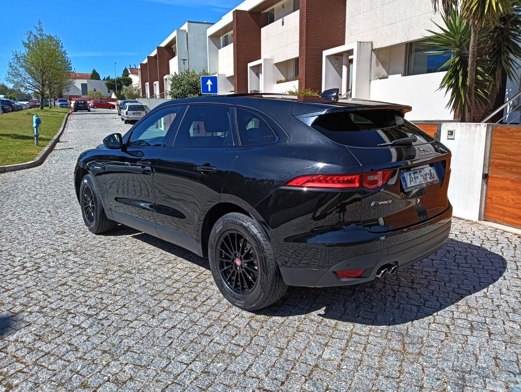 Jaguar f-pace 2.0i4D-prestige 180cv imaculado