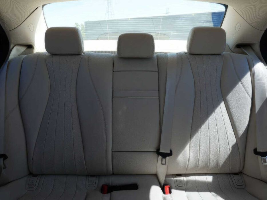 Mercedes-Benz E-Class E 300      2019