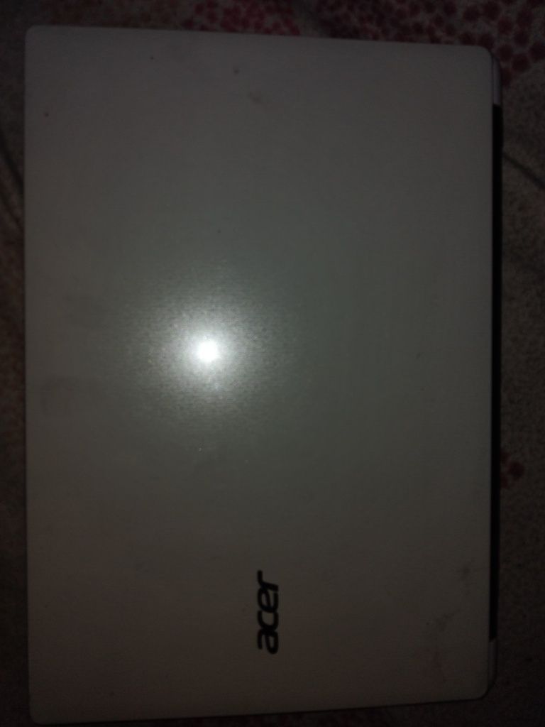 Portatil acer com carregador