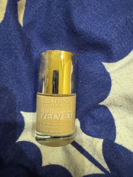 Podklad raz uzyty clarins cena ostateczna 108.5wcena ostaczna