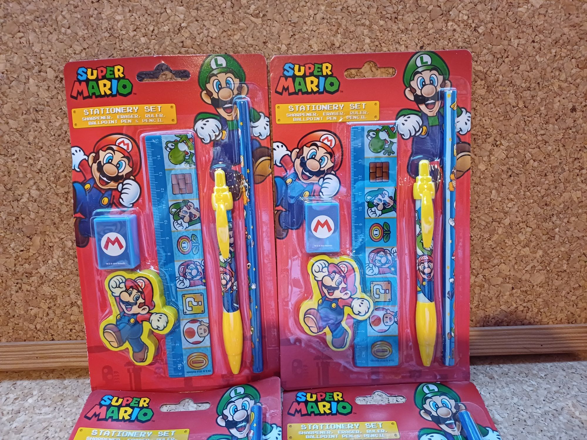 Super Mário e Luigi. Nintendo. 
Novo em caixa.