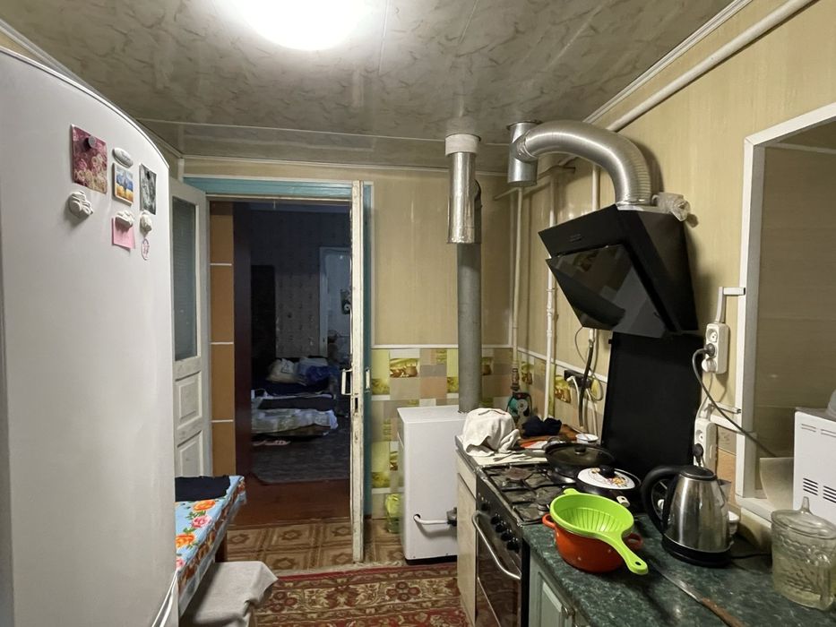 Продам пол дома Запорожь Левое