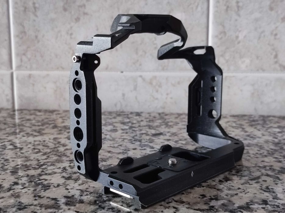 Cage Smallrig Panasonic / Lumix GH6 e GH7 versão Black Mamba