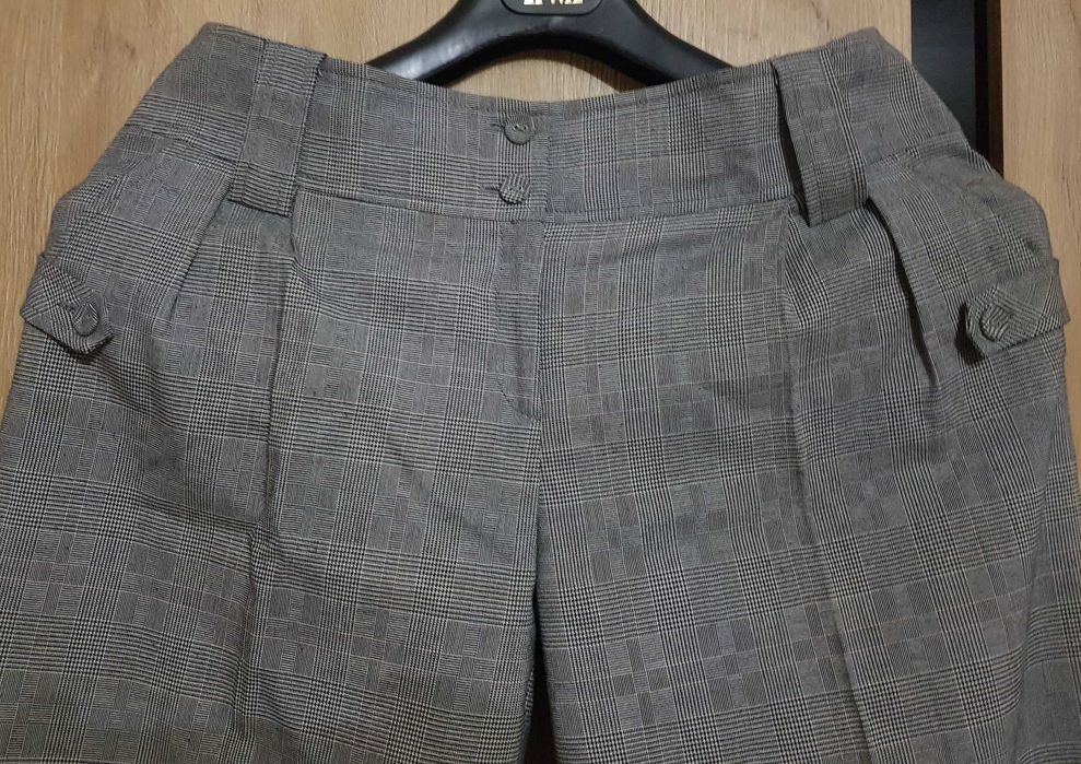 Dan Hen Spodnie Damskie wizytowe garniturowe r.40