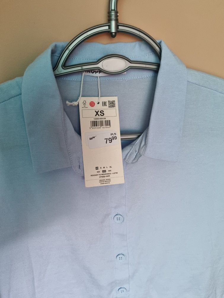 Sukienka z kołnierzykiem Cropp XS.