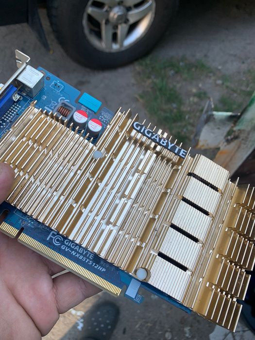 Відеокарта Gigabite GVnx85t512hp