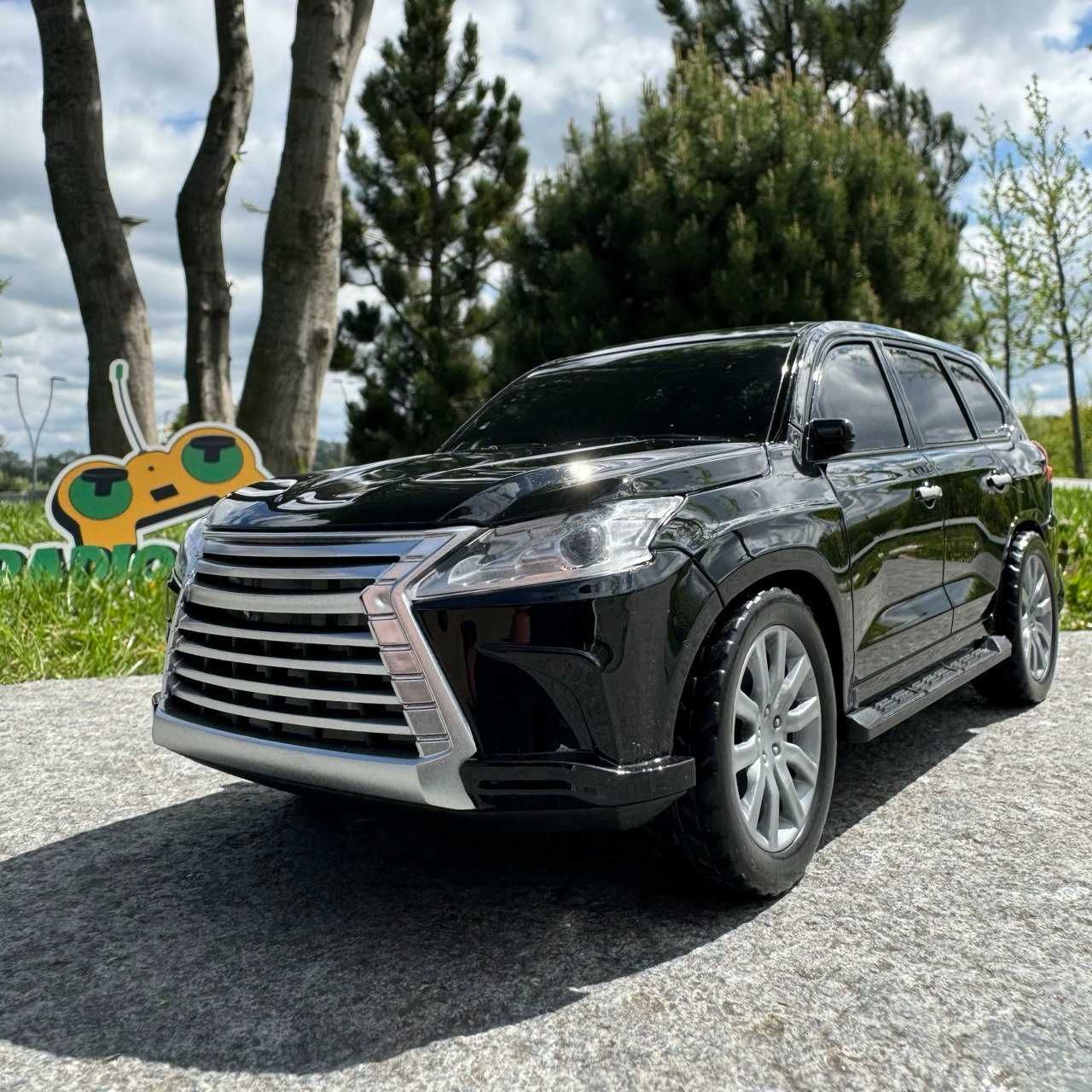 Джип на радиоуправлении Lexus LX500 Черный. Машинка на пульте