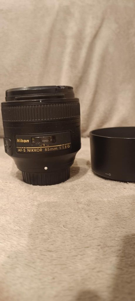 Nikon D7500 z obiektywami i dodatkami