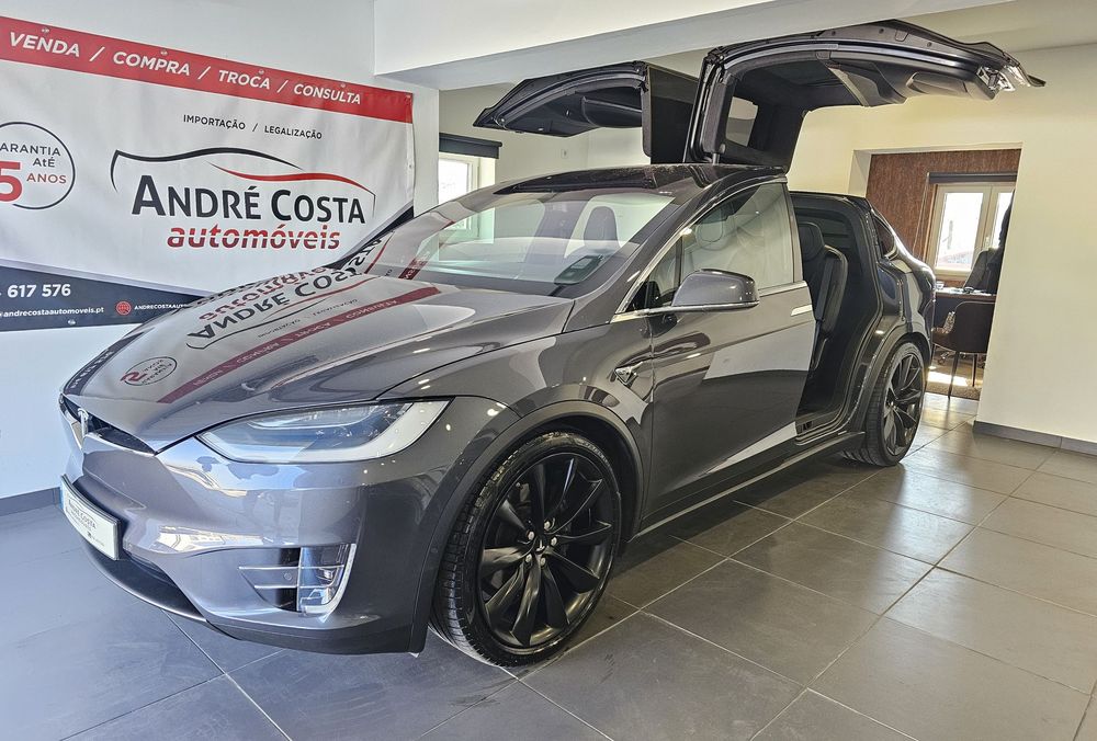 Tesla Model X