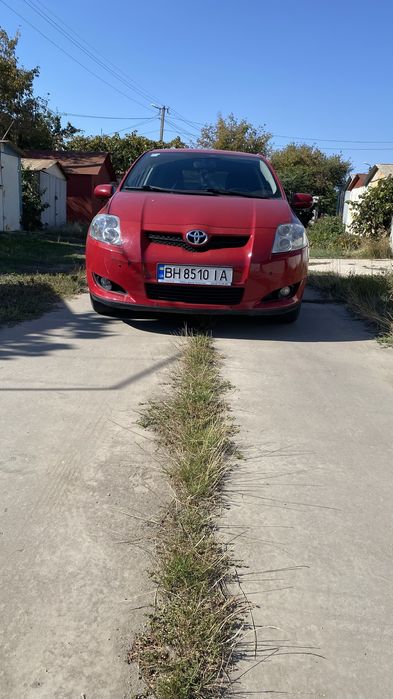 продам симейный автомобиль