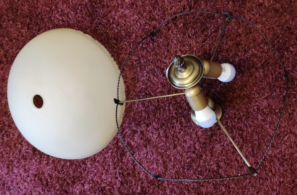 Luminária de teto em vidro e metal