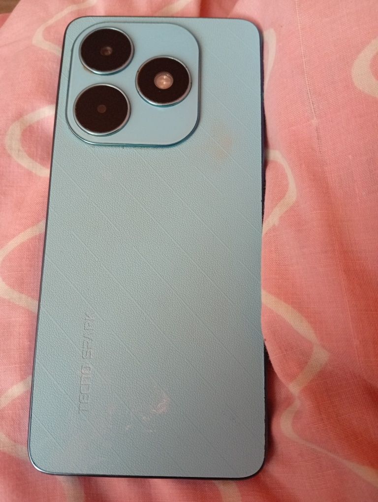 TECNO SPARK 24 практично новий йому всього два місяці продаю срочно