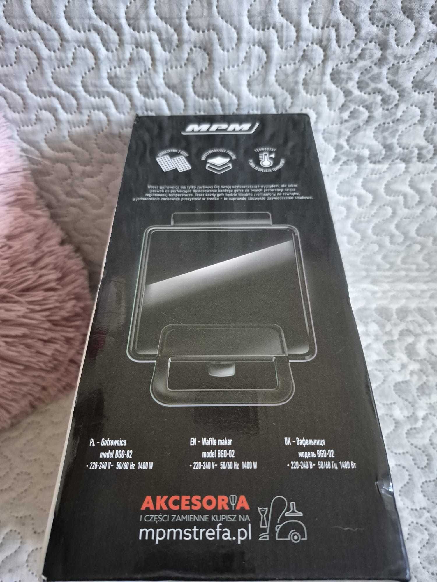 Gofrownica MPM 1400W BGO-02
