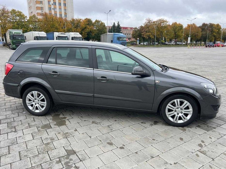Продаю Opel Astra H