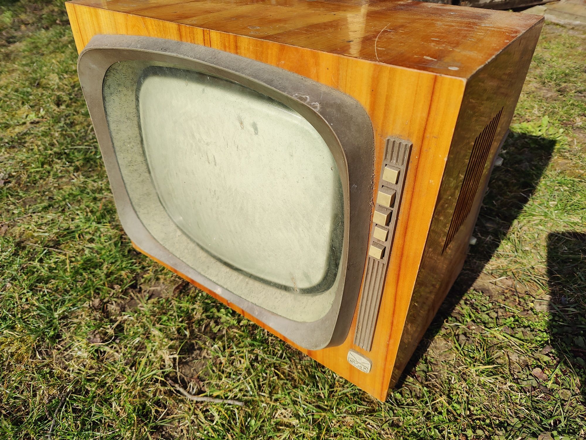 Stary telewizor retro