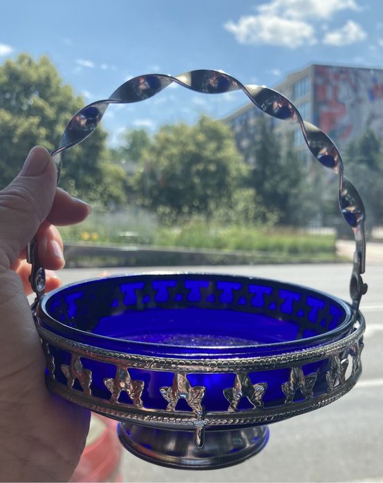 Горішниця, цукерниця