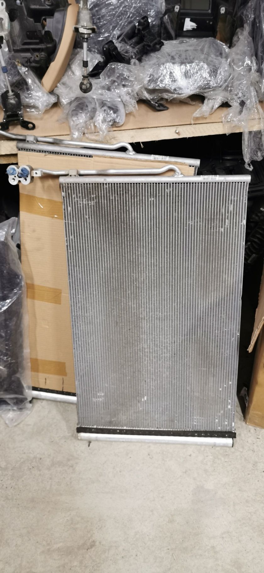 7p0820411b радиатор кондиционера cayenne 958,touareg 7p