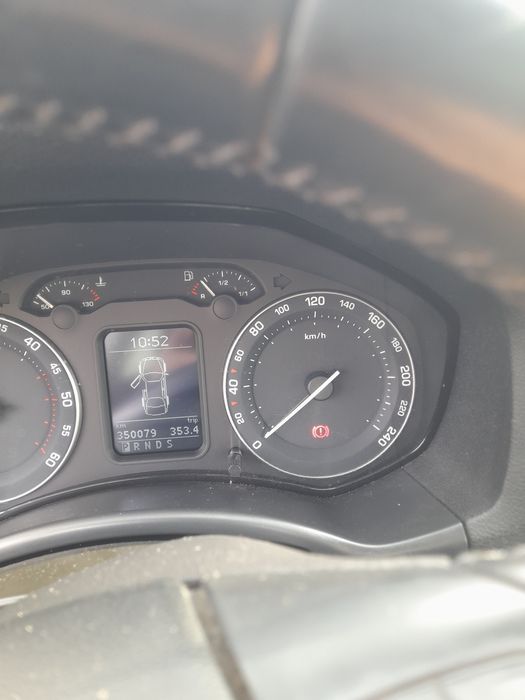 продам машину 2600