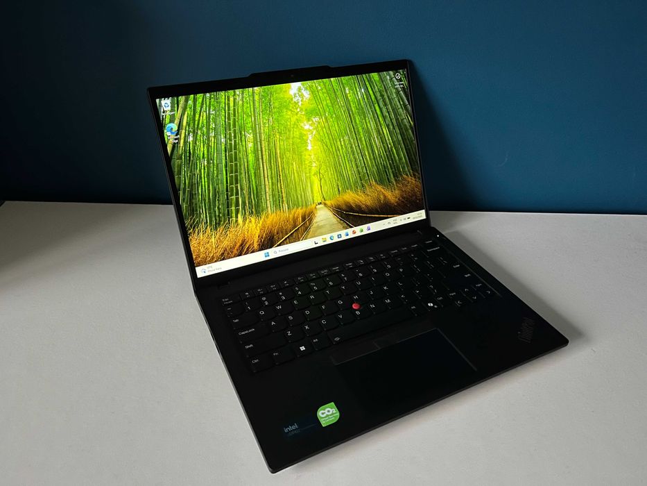 ThinkPad T14 Gen 5 - Intel Ultra 5 135U/32GB/512GB/Garantia