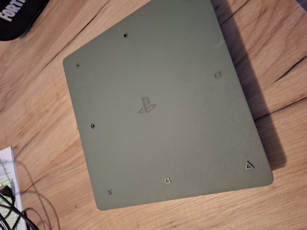 Ps4 tropa em bom estado