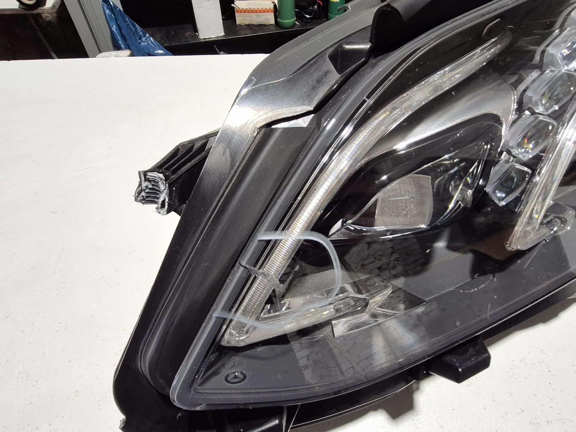 Mercedes E Klasa W212 lift, lampa przód lewa.  A212.906.3103.KZ
