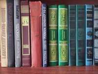 Книги В.Пикуля из домашней библиотеки