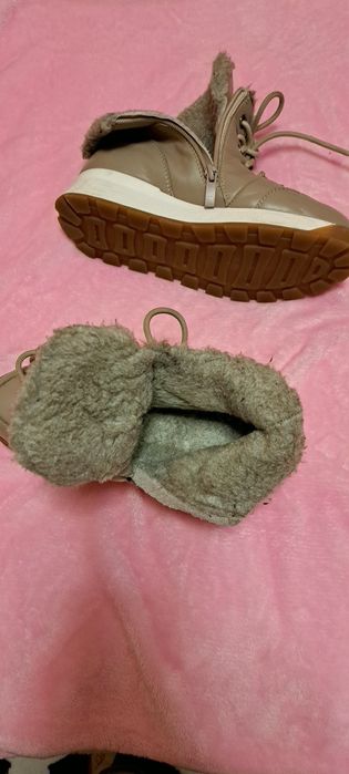 Черевики жіночі бежеві