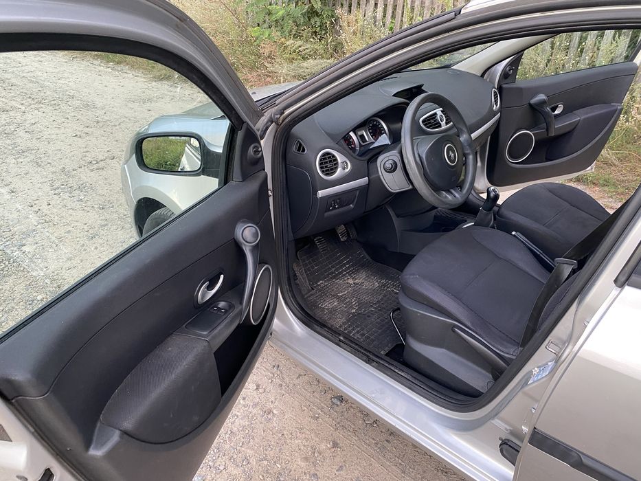 Продам Renault Clio 1.5 dci