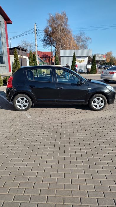 ДАЧІЯ Сандеро в гарному стані