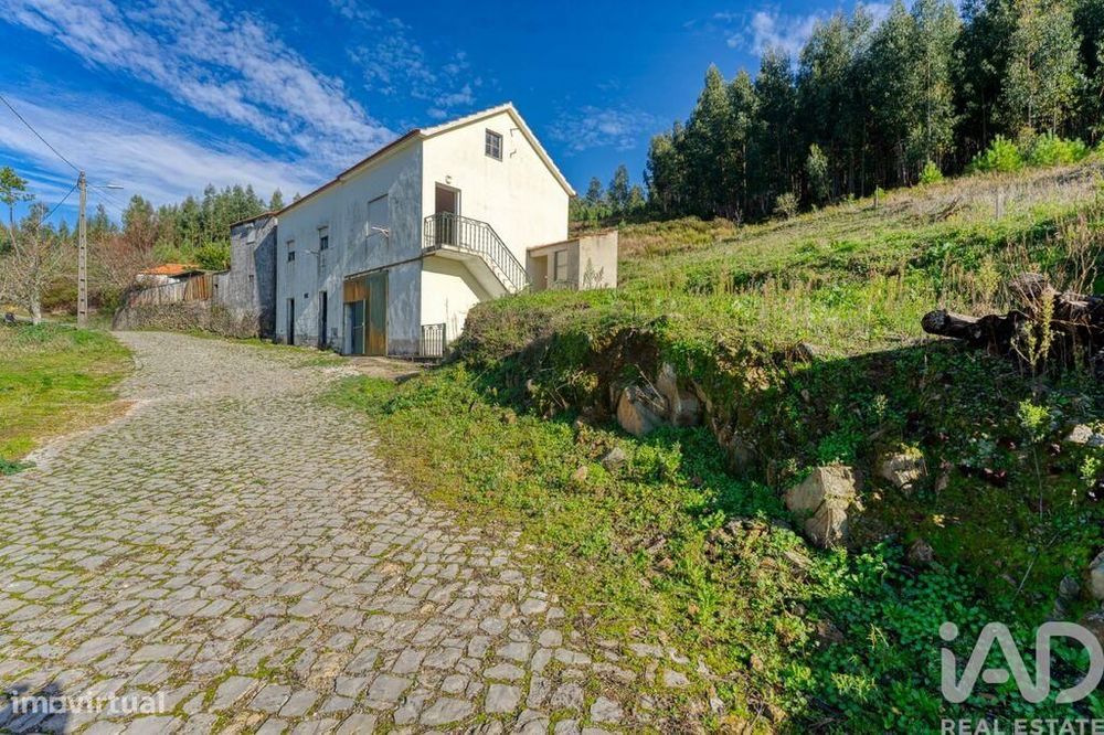 Casa / Villa T3 em Álvaro de 77,00 m2