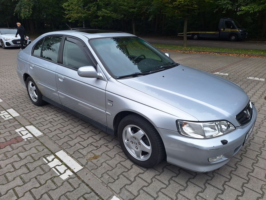 Honda Accord 1.8 v-tec benzyna rok 2001 skrzynia automat klima mrozi