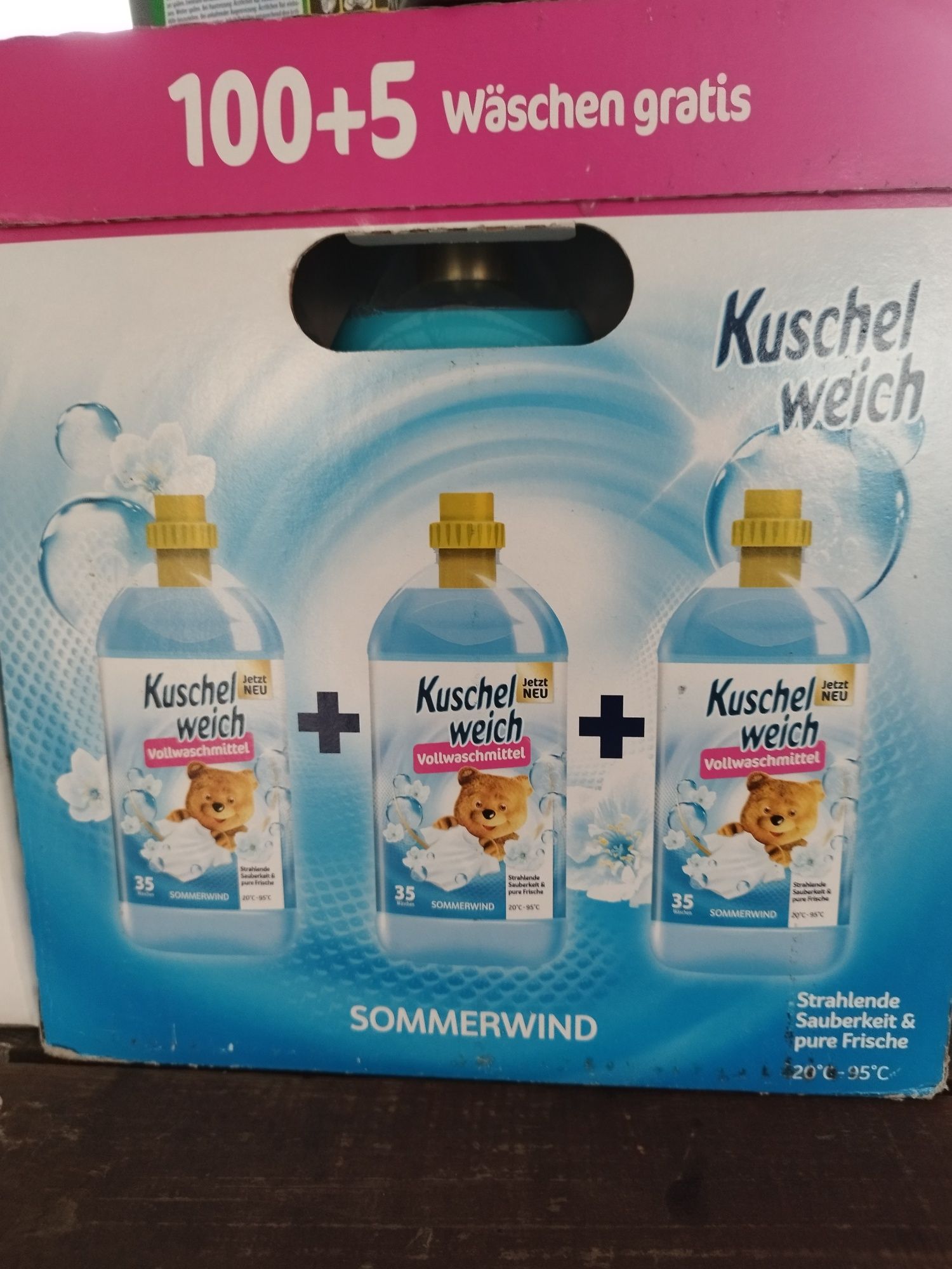 Kuschelweich płyn do prania białego 105 prań DE